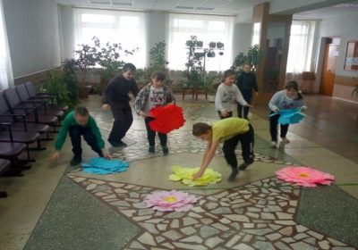 Развлекательная программа для детей «Час праздника настал».