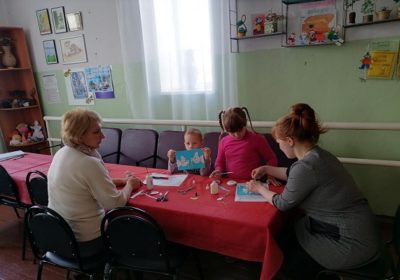 Занятие в любительском объединении «Волшебный сундучок»