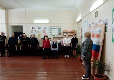 Праздничная программа «Слава тебе, защитник!»