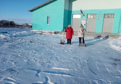 Расчистка снега